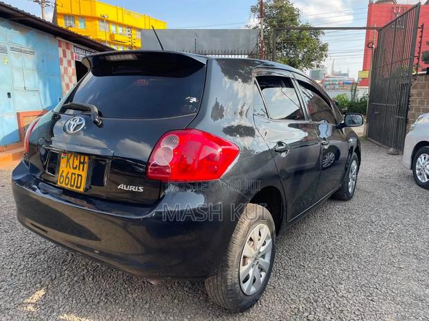 Toyota Auris 2009 Black