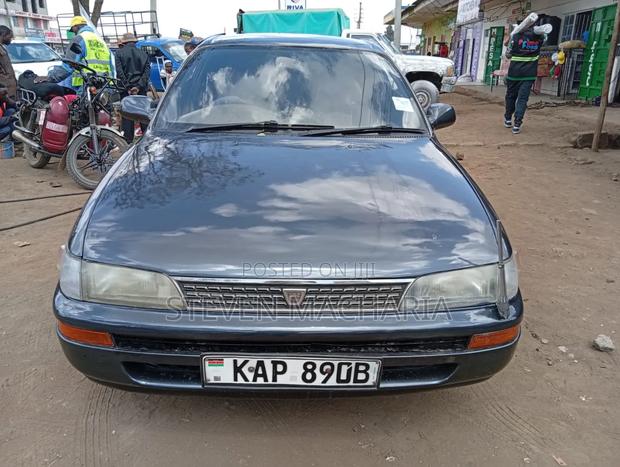 Toyota Corolla 1998 Beige