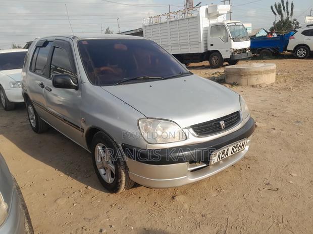 Toyota Raum 2004 Silver
