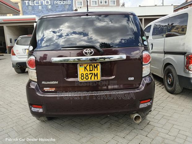 Toyota Corolla Rumion 2015 Maroon