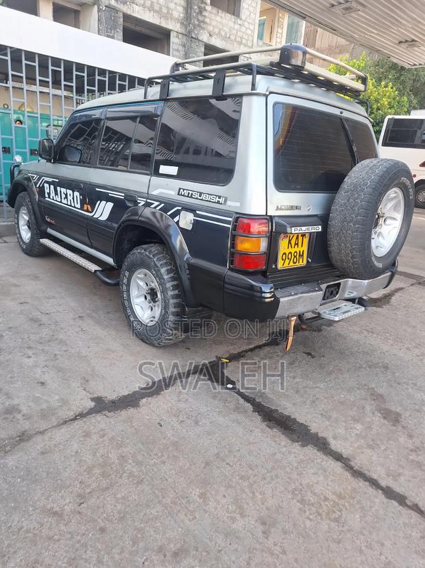 Mitsubishi Pajero Junior 1998 Silver