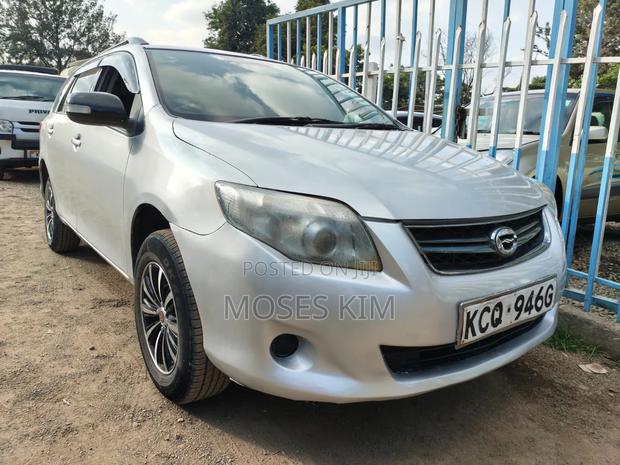 Toyota Corolla Fielder 2011 Silver
