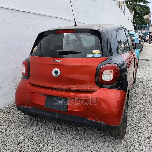Smart ForFour 2018 Red