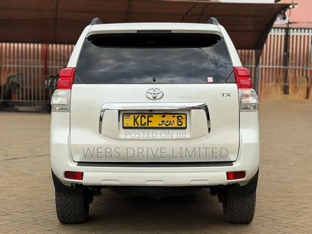 Toyota Land Cruiser Prado 2010 White