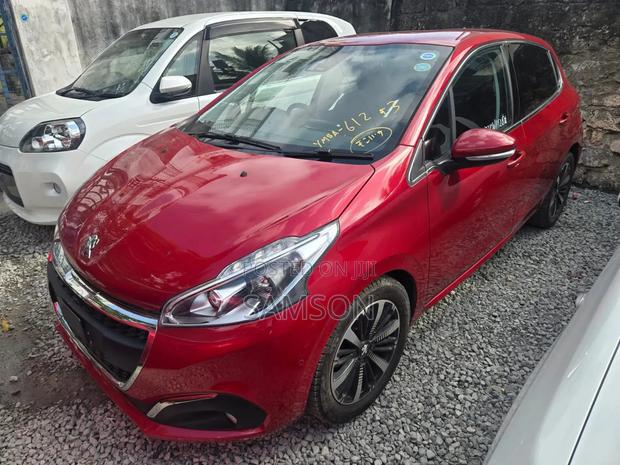 Peugeot 208 2018 Maroon