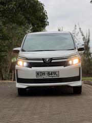 Toyota Noah 2016 White for sale