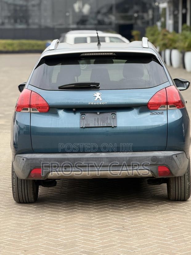 Peugeot 2008 1.6 BlueHD (100 Hp) 2016 Blue