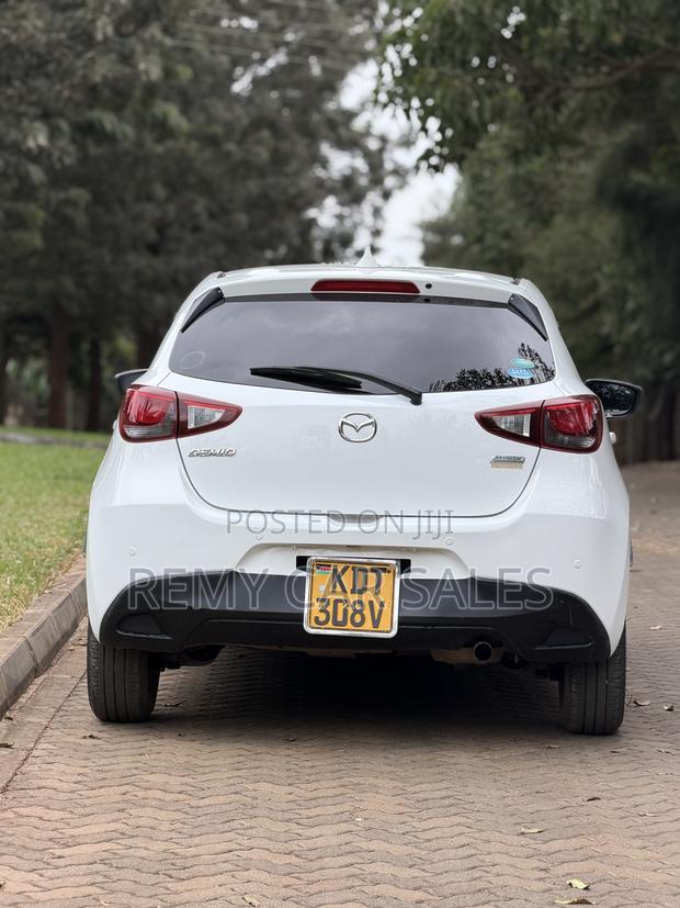 Mazda Demio 2014