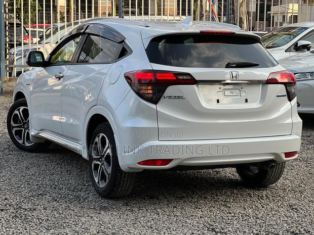 Honda Vezel 1.5 Hybrid 2WD 2019 Pearl