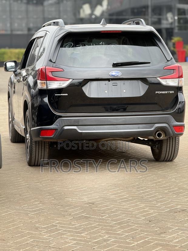 Subaru Forester Base AWD 2019 Black