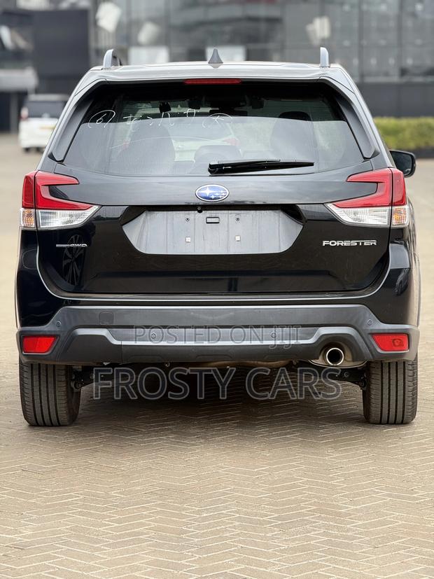 Subaru Forester Base AWD 2019 Black