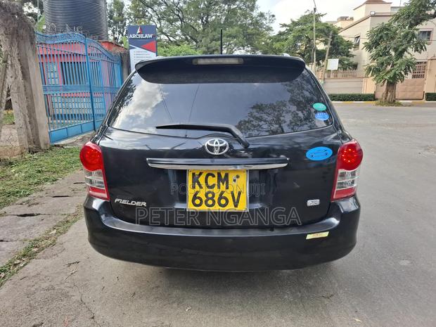 Toyota Corolla Fielder 2010 Black