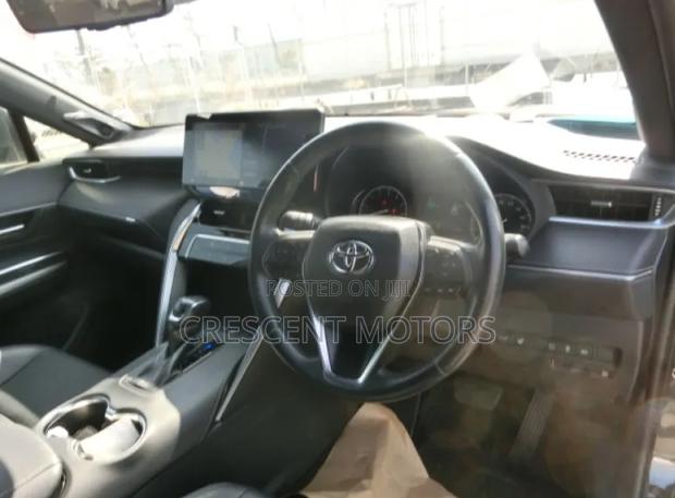 Toyota Harrier 2021 Black
