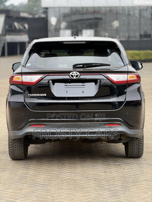 Toyota Harrier 2.0 2019 Black