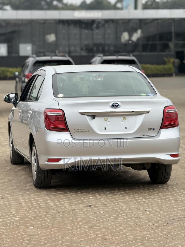 Toyota Axio 1.5 Hybrid G 2WD 2019 Silver
