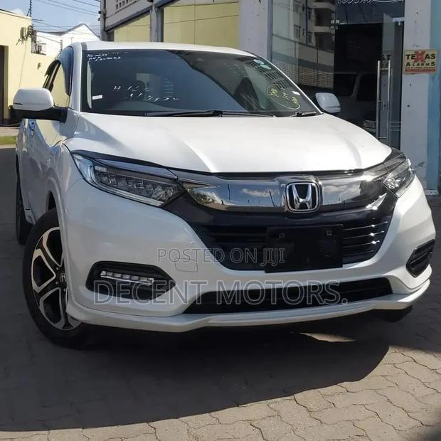 Honda Vezel 1.5 Hybrid 4WD 2020 White
