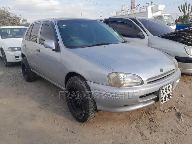 Toyota Starlet 2003 Silver