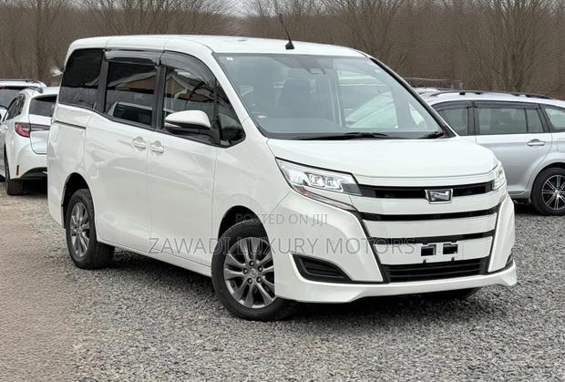 Toyota Noah 2019 White