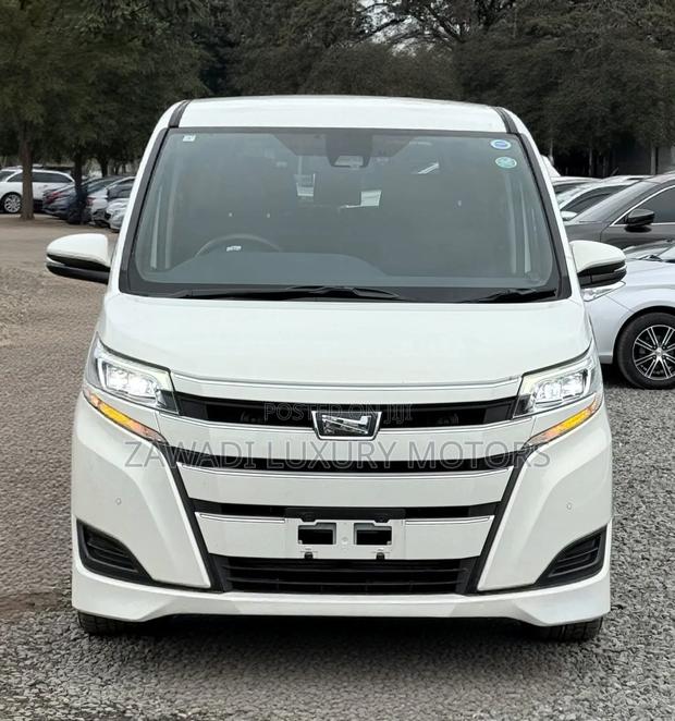 Toyota Noah 2019 White