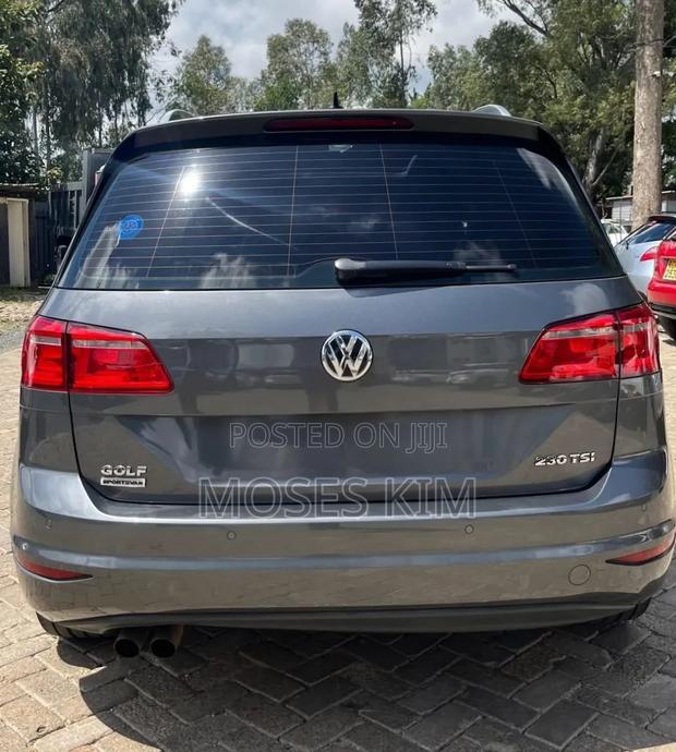 Volkswagen Golf TSI S FWD 2018 Gray