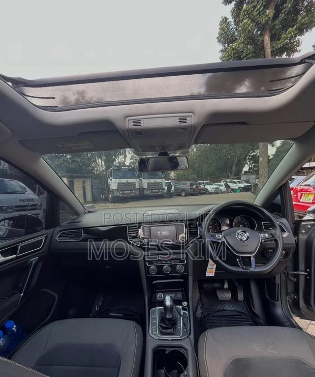 Volkswagen Golf TSI S FWD 2018 Gray