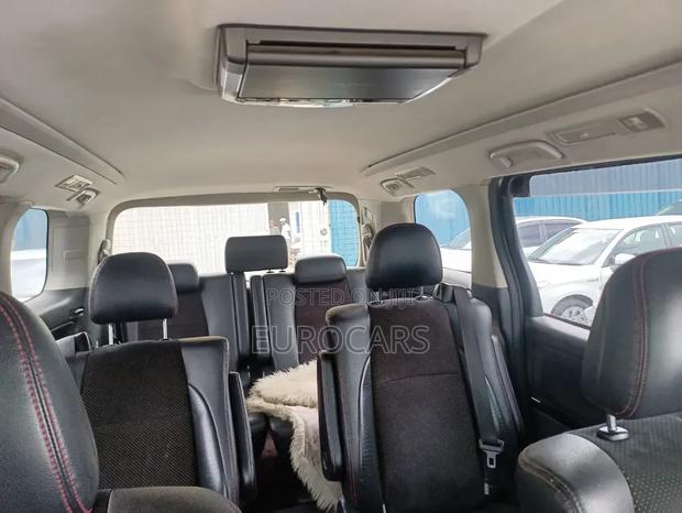 Toyota Estima 2013 White
