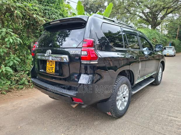 Toyota Land Cruiser Prado 2.8 D-4D 2015 Black