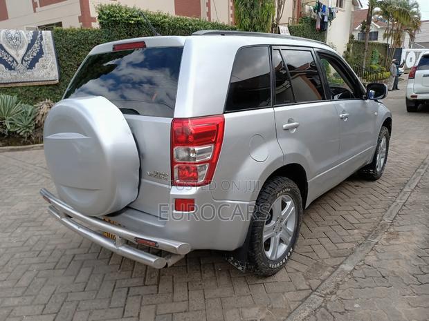 Suzuki Grand Vitara 2010 Silver