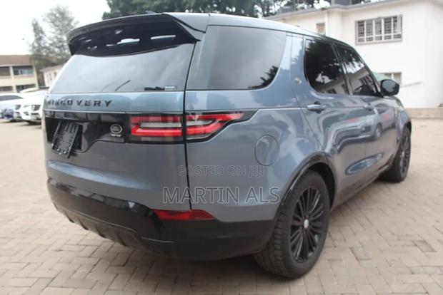 Land Rover Discovery 2018 Gray