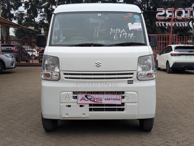 Suzuki Every Wagon 2019 White