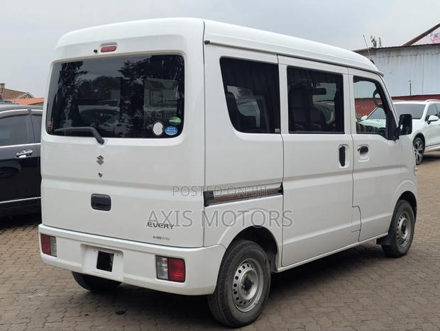Suzuki Every Wagon 2019 White