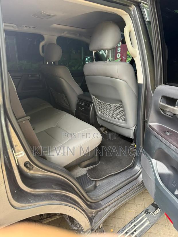 Toyota Land Cruiser 2020 Gray