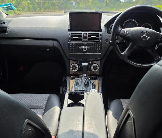 Mercedes-Benz C200 2010 White