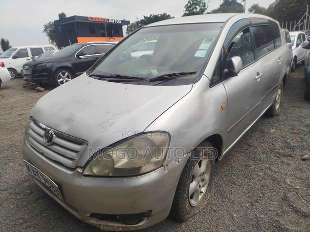 Toyota Ipsum 240i Limited 4WD 2002 Silver