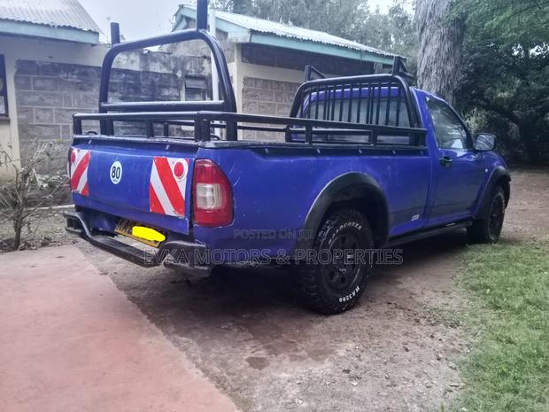 Isuzu D-MAX 2007 Blue