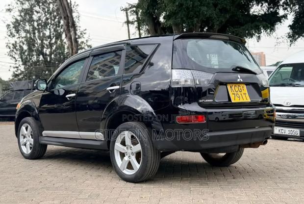 Mitsubishi Outlander 2009 Black