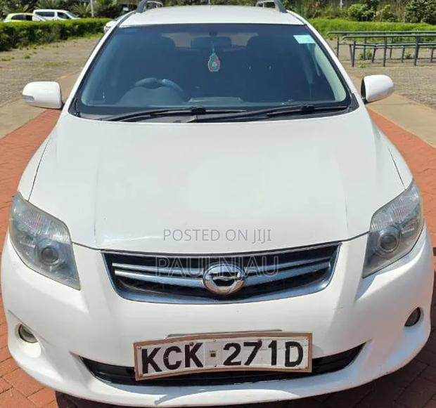 Toyota Corolla Fielder 2011 White