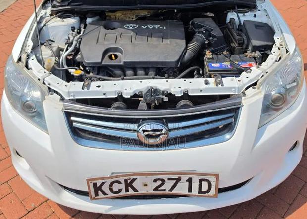 Toyota Corolla Fielder 2011 White