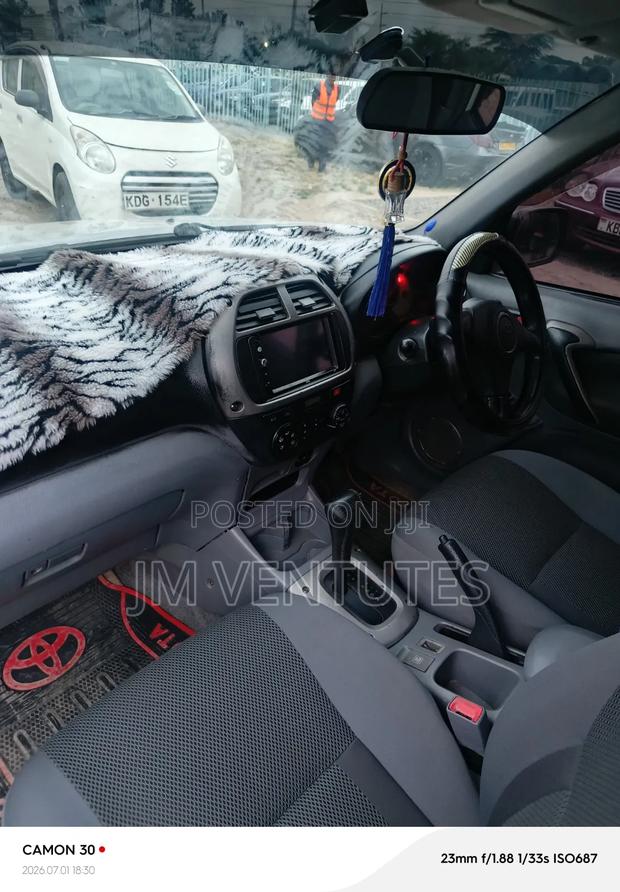 Toyota RAV4 2001 Silver