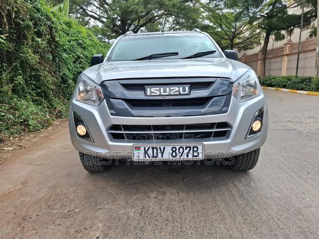 Isuzu D-MAX 2022 Silver