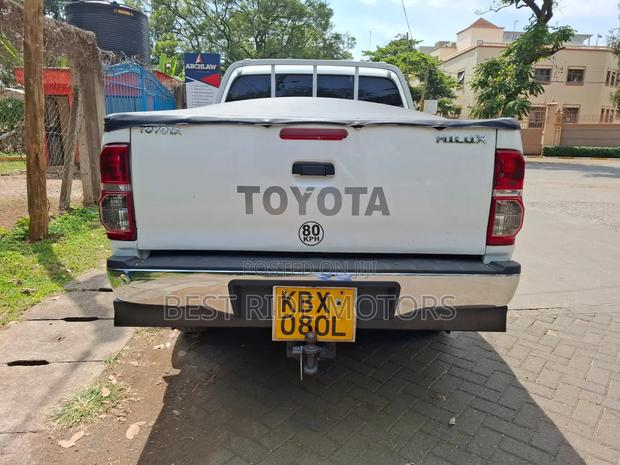 Toyota Hilux 3.0 D-4D Double Cab 4x4 Raider 2007 White