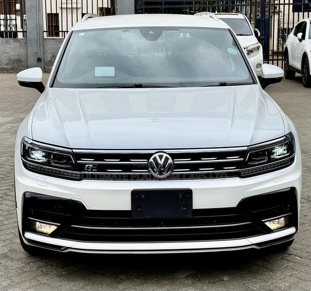 Volkswagen Tiguan 2.0T SEL R-Line AWD 4MOTION 2019 White