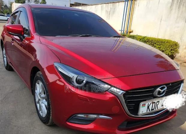 Mazda Axela 2017 Red