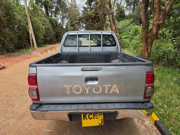 Toyota Hilux 2015 Silver