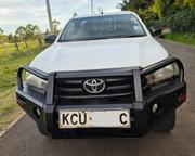 Toyota Hilux 2019 Off white for sale