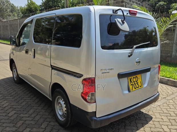 Nissan NP200 2008 Silver