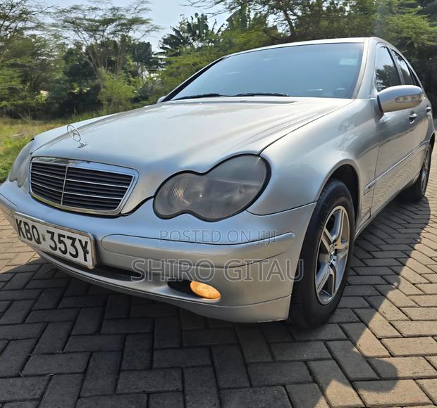 Mercedes-Benz C200 2006 Silver