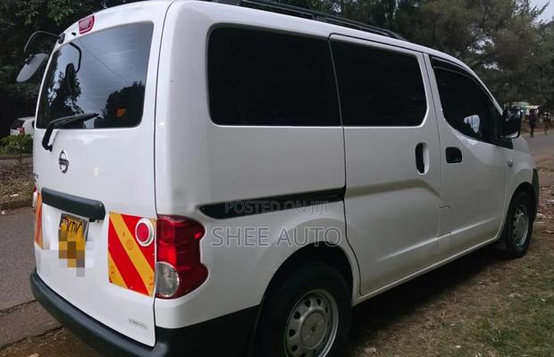 Nissan NP200 2016 White