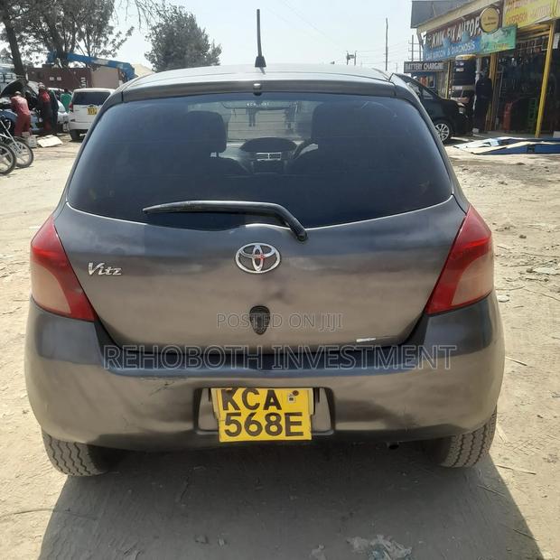 Toyota Vitz 2007 Gray