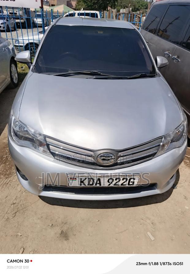 Toyota Axio 2014 Silver